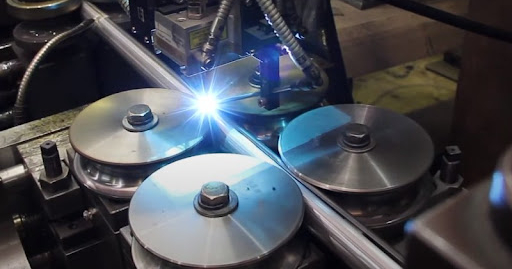 Laserová stanice pro svařování trubek